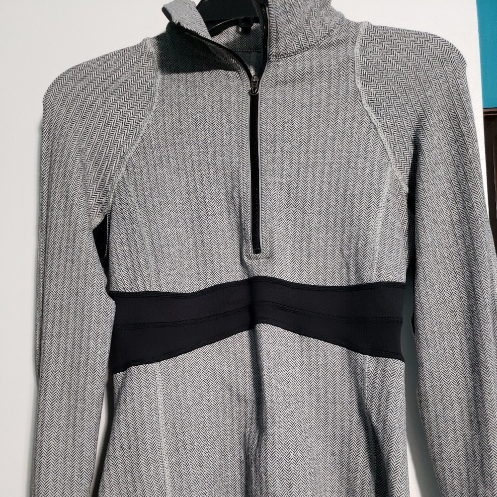 Lululemon pullover